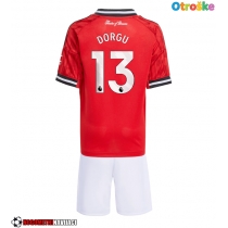 Otroške Nogometnih dresov Manchester United Patrick Dorgu #13 Domači 2025-26 Kratki rokavi (+ hlače)